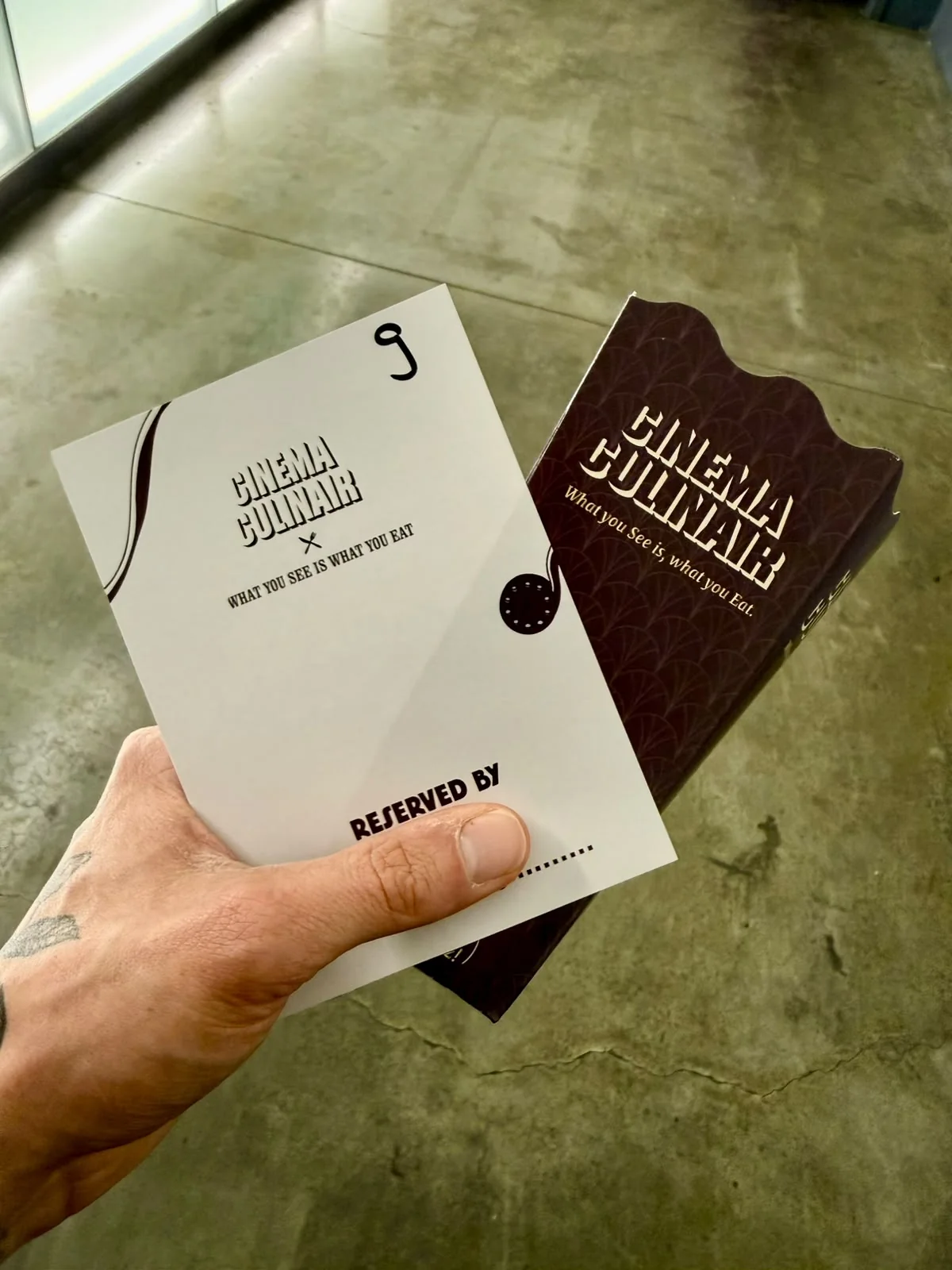 Billets et supports imprimés remis à l’entrée de Cinema Culinair à l’Eskimofabriek de Gand.